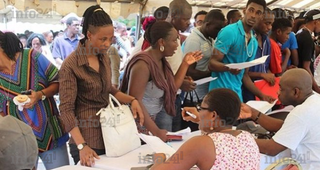 Le gouvernement d’Ali Bongo veut créer 30&nbsp;000 emplois d’ici à 2019&nbsp;!