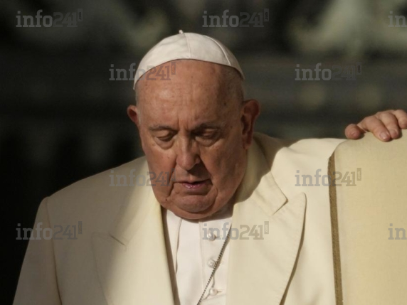 Vatican&nbsp;: Le pape François en état critique avec besoin d’oxygénothérapie